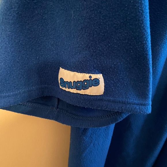 Snuggie - Picture 3 of 3